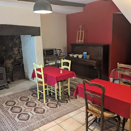 Des Trois Rivieres Konukevi 3*